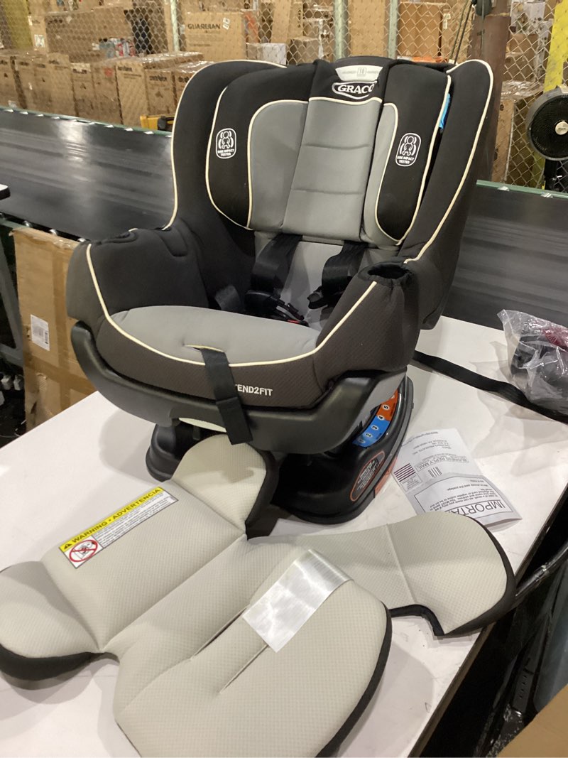 Condition photo showing Good Condition for graco extend2fit convertible car seat, rear and forward facing car seat with adjustable extension panel for extra legroom, great gift for baby shower or baby registry, gotham 2-in-1 gotham 2.0