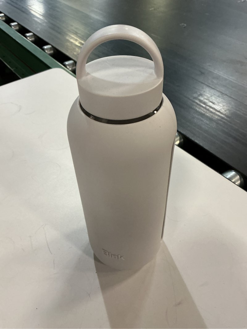 Condition photo showing New/Like New for bink 36 oz. big bottle with soild cap