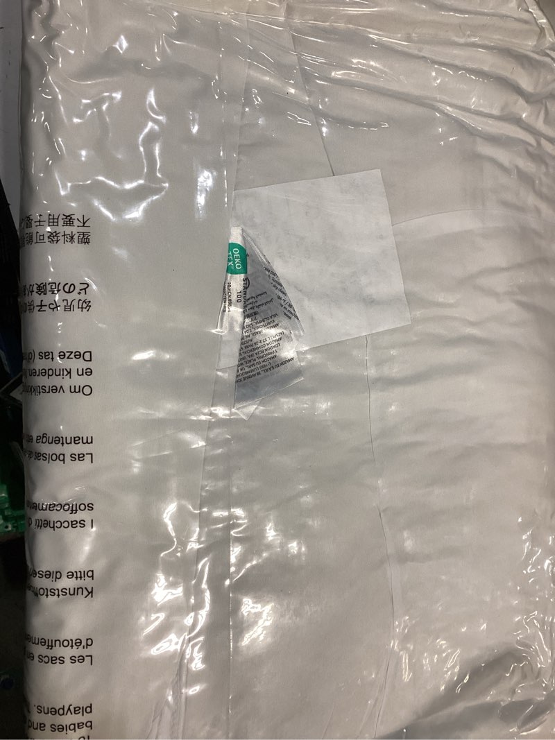 Condition photo showing Good Condition for Goose Feather Down Pillows Standard Size Set of 1, Soft Pillows with 100% Organic Cotton Fabric, Luxury Hotel Quality Bed Pillow 1 Pack for Sleeping, Breathable & Fluffy (20" x 26")