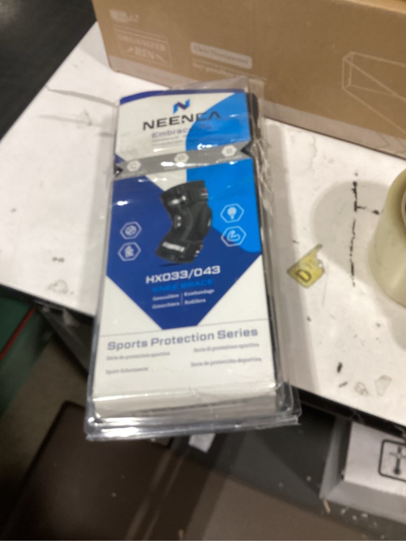 Condition photo showing New/Like New for neenca professional knee brace for knee pain, hinged knee support with removable dual side stabilizers, strong stability for joint pain relief, arthritis, meniscus tear, acl, pcl, mcl, runner, workout x-large black-single
