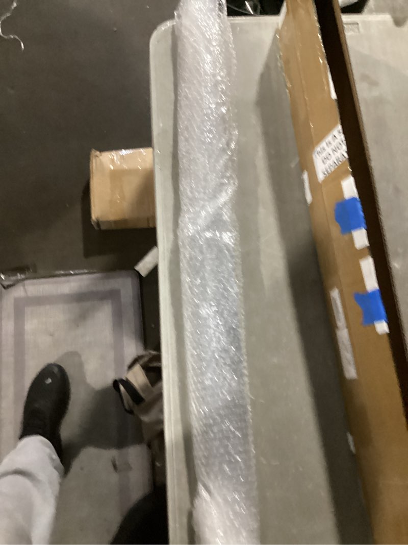 Condition photo showing Good Condition for Irenare 1 Pcs Ticket Holder for Restaurants 36/48/60" Ticket Check Rack Order Holder Rail Display Slide Rack for Commercial Kitchens Cafes Pubs Bars Display Paintings Posters Charts (36 Inch,Silver) 36 Inch Silver 1