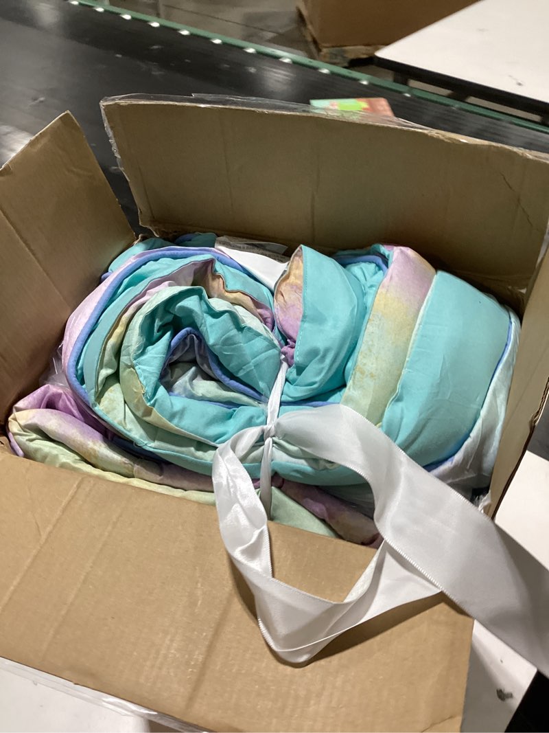 Condition photo showing Good Condition for Intelligent Design Queen/Full Size Comforter Set, Watercolor Queen Bedding Sets, Tie Dye Comforter Set for Teen Girl & Boys, 4 Pieces Cassiopeia Comforter, Sham, Throw Pillow Full/Queen Pink/Blue Comforter Set Full/Queen Aqua