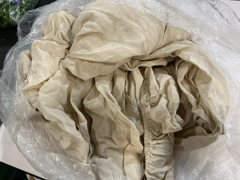 Condition photo showing As Is for european linen piped deluxe bedding bundle, queen, oat/espresso
