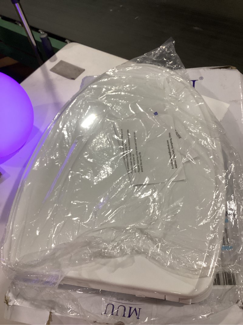 Condition photo showing New/Like New for YNR Toilet Seat with Slow Close Hinges, Standard Elongated Toilet Seat with Non-slip Seat Bumpers, Easy to Install & Clean, Heavy Duty PP Material, Fits All Toilet Brands (Y7)