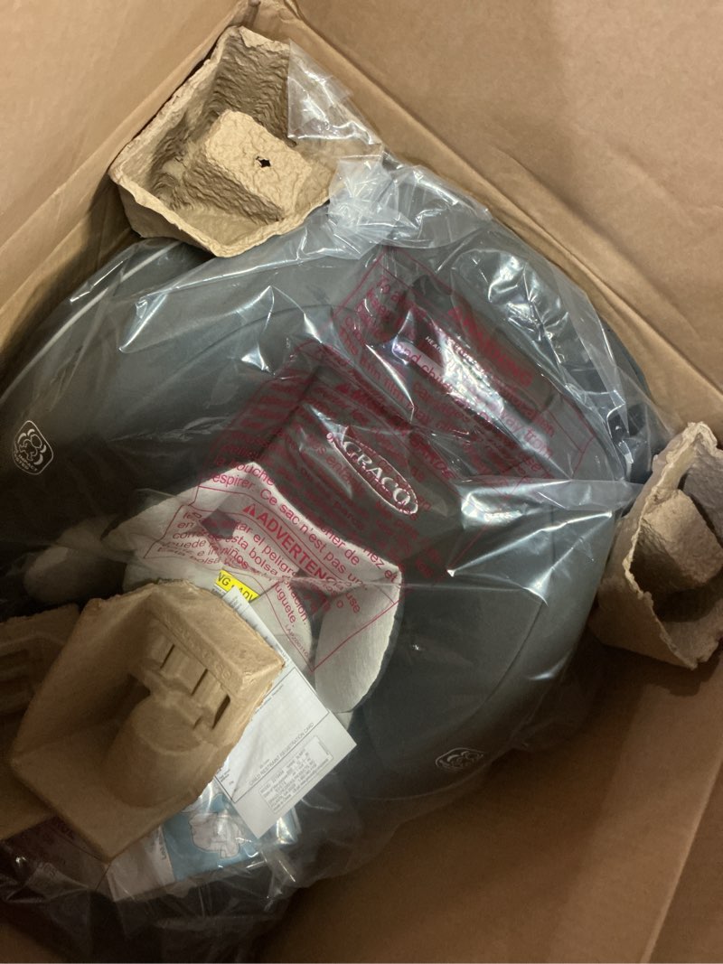 Condition photo showing Good Condition for graco slimfit 3 in 1 convertible car seat | slim & comfy design saves space in your back seat, darcie slimfit darcie 2.0