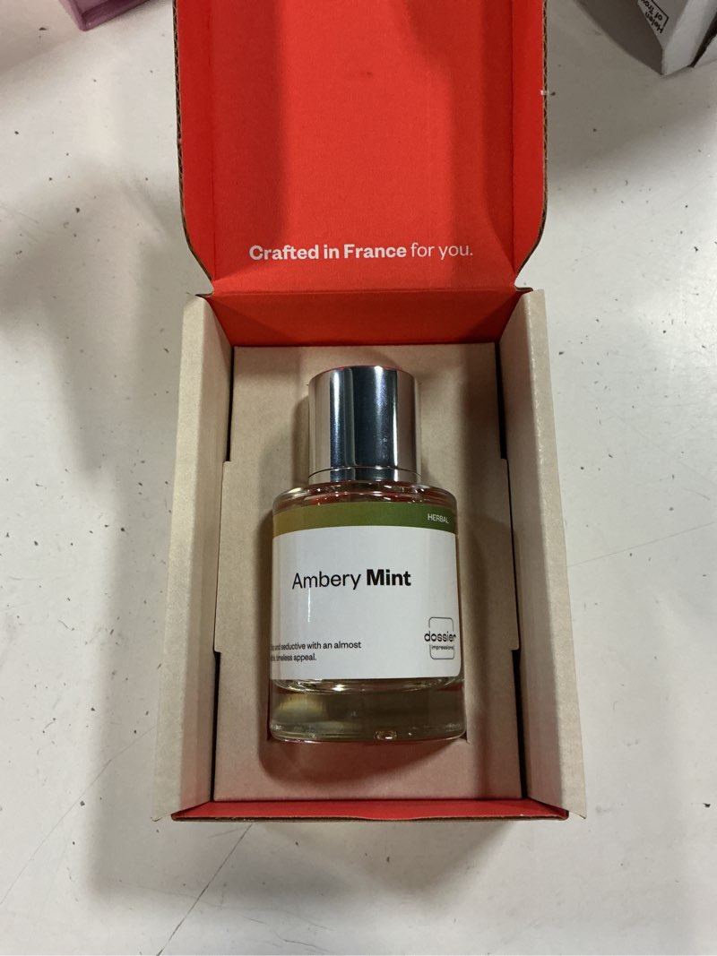 Condition photo showing Good Condition for ambery mint inspired by versace's eros
