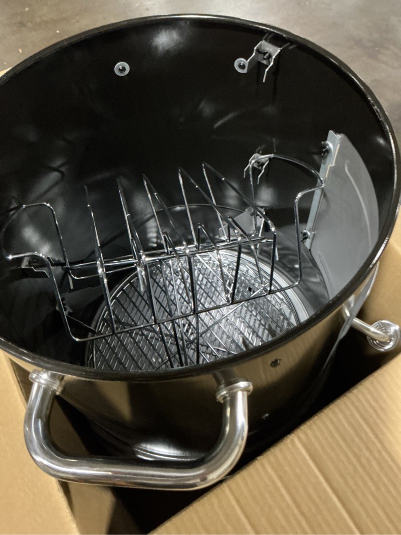 Condition photo showing Good Condition for master forge 564-sq. in black vertical charcoal smoker