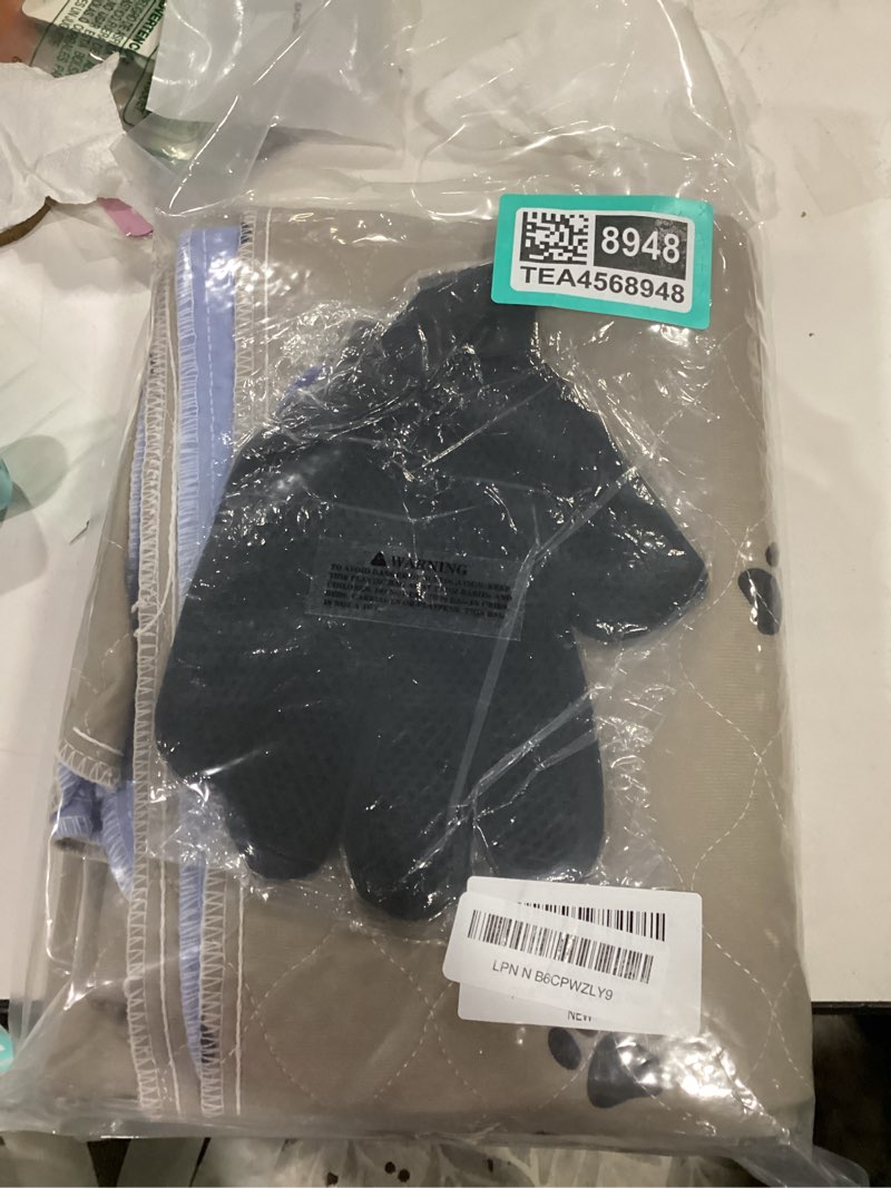 Condition photo showing Good Condition for sincopet washable dog pee pads with puppy grooming gloves,puppy pads,reusable pet training pads,large dog pee pad,waterproof pet pads for dog bed mat,super absorbing whelping pads 36x48 inch (pack of 2)