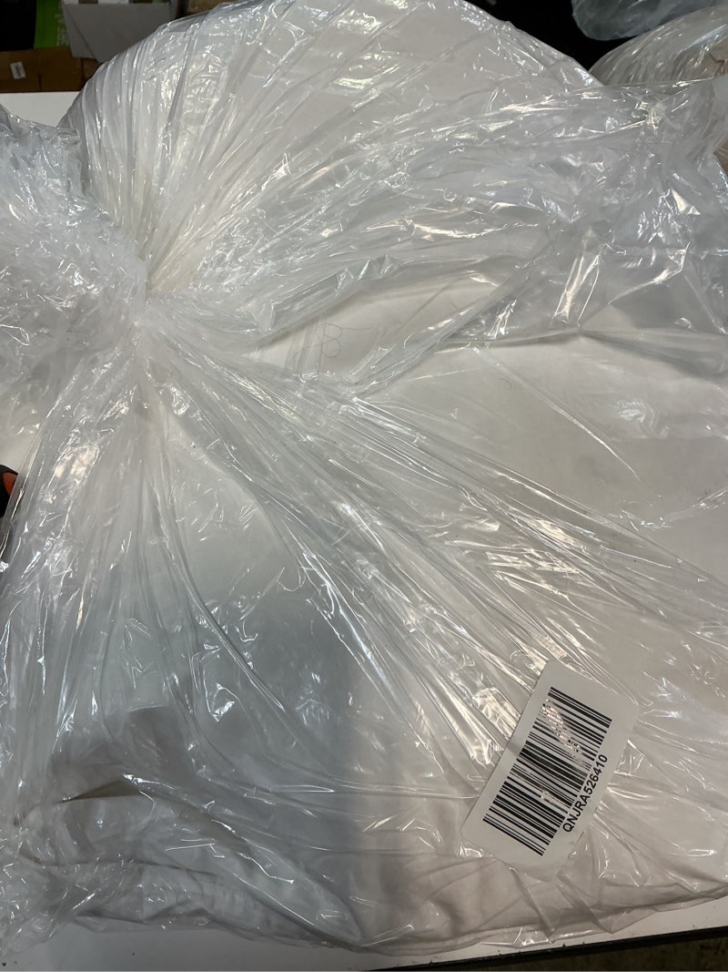 Condition photo showing Good Condition for luxe goose down pillow, standard, medium