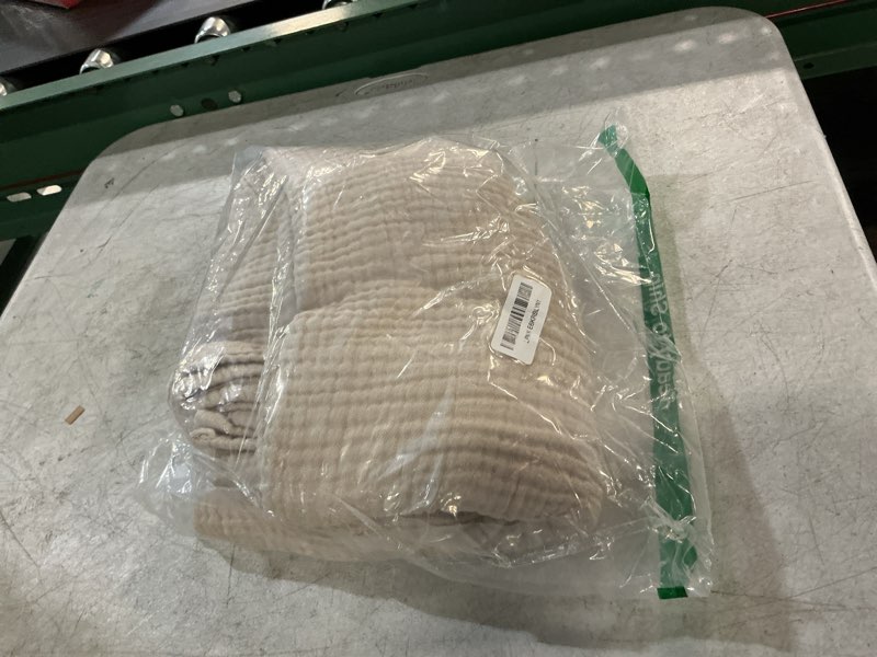Condition photo showing Good Condition for emme cotton throw blanket large 4-layer gifts for women 100% muslin for couch breathable gauze all season beige soft and lightweight pre-washed throw xl (50" x 71") 02 - beige