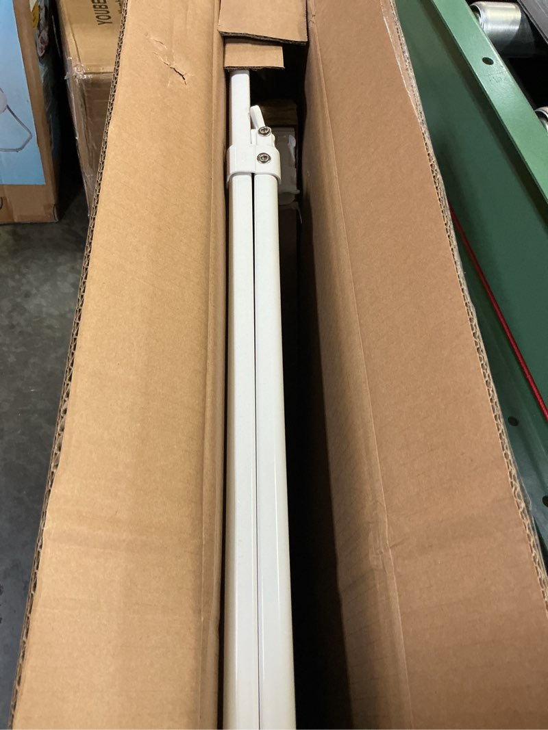 Condition photo showing Good Condition for summer infant metal banister & stair safety pet and baby gate,31'-46' wide, 32.5' tall, install banister to banister or wall or wall to wall in doorway or stairway, banister and hardware mounts -white white baby gate