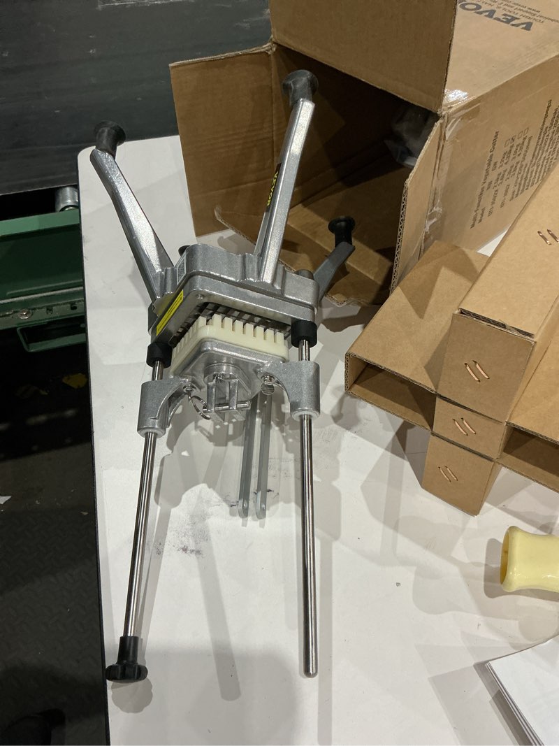 Condition photo showing Good Condition for vevor commercial vegetable chopper w/ 4 replacement blades, stainless steel french fry cutter potato dicer & fruit slicer for restaurants & home kitchen chopper 4 blades