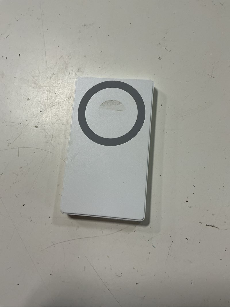 Condition photo showing Good Condition for onn 5,000 mah portable power bank with built in lightning cable, mfi certified, mag-attach ring, white - compatible with iphone 14/13/12/11/x/xr/xs/8/7/6/5, ipad, airpods and more (cable charge only)