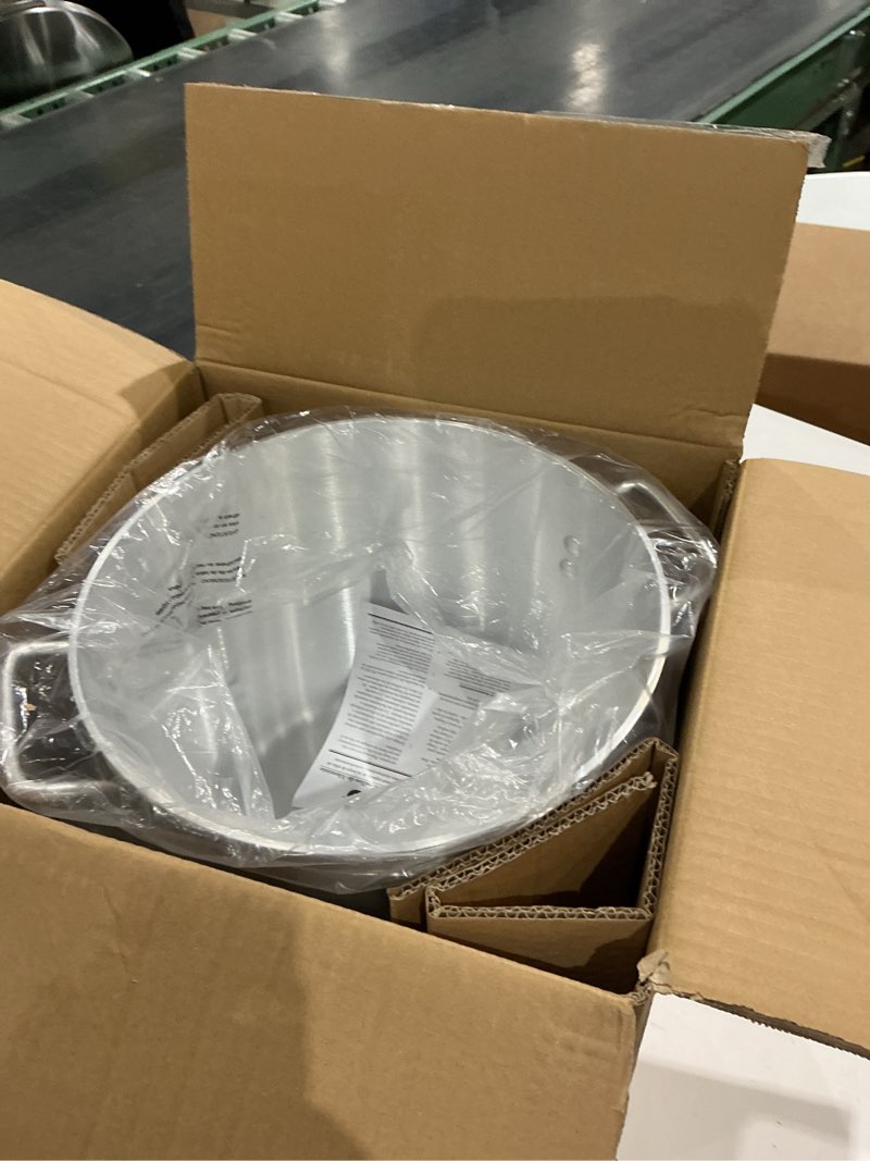 Condition photo showing Good Condition for winco alst-20 elemental 20 quart aluminum stock pot