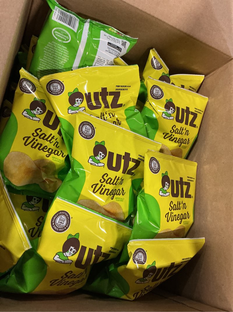 Condition photo showing New/Like New for Best by 02/16/2026)Utz Salt & Vinegar 1 oz. Bags, 42 Count Crispy Fresh Potato Chips, Crunchy Individual Snacks to Go, Cholesterol, Trans-Fat & Gluten Free