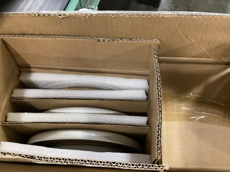 Condition photo showing Good Condition for famiware milkyway plates and bowls set, 12 pieces dinnerware sets, dishes set for 4, white white 4-set(12pcs)