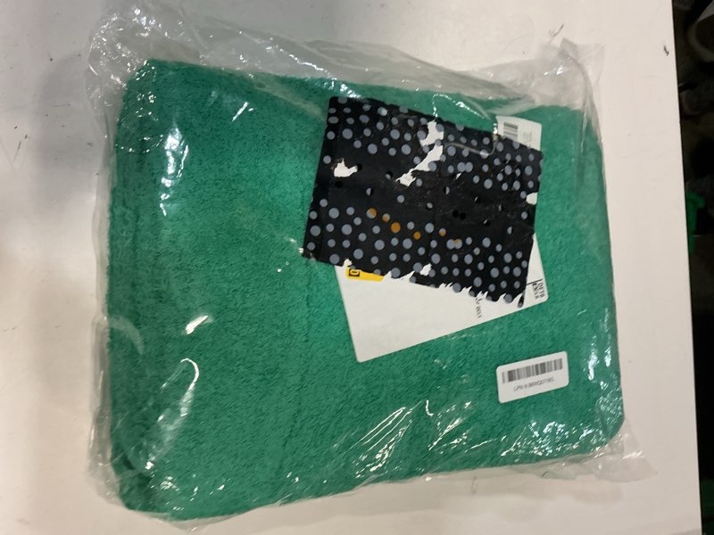 Condition photo showing New/Like New for redkiss 2 pack 30" x 58" cotton bath towel set – soft, absorbent, quick dry extra large bathroom towel sets for bathroom, gym, hotel, spa, aurora green aurora green bath towels