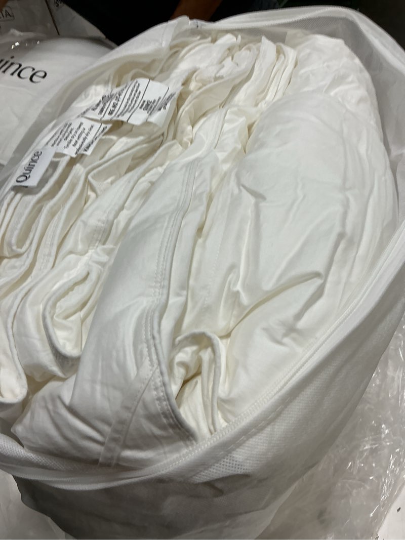 Condition photo showing Good Condition for premium down alternative comforter, king/cal king, white