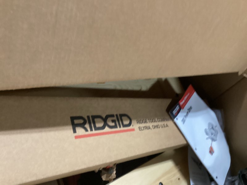 Condition photo showing New/Like New for RIDGID 15682 Model 300 Power Drive Complete, 38 RPM Pipe Threading Machine with 1/2-Inch to 3/4-Inch, 1-Inch to 2-Inch Universal Alloy Threading Die Heads, Oiler Screw Gun