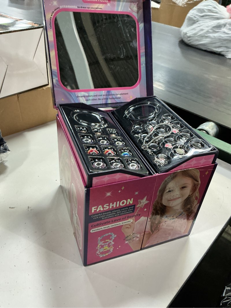 Condition photo showing Good Condition for woanzz charm bracelet making kit, diy jewelry making kits for girls 8-12, jewelry box with beads necklace kit crafts birthday gift for 6 7 8 10 11 12 year old girl, pink attractive pink