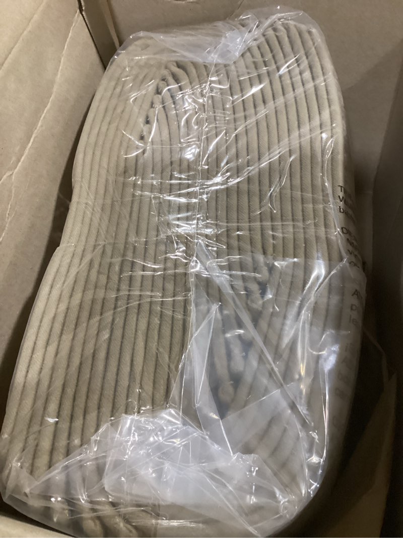 Condition photo showing New/Like New for jsei stair treads for wooden steps, 14 pack 9" x 28" non-slip machine washable carpet stair treads with tpe backing, soft indoor stair rug runner for kids elders & pets, 100% polyester, beige 28''x9'' beige 14