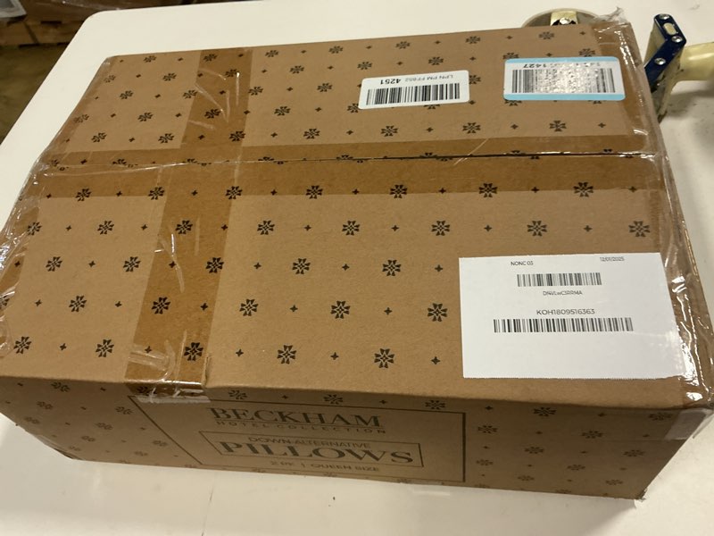 Condition photo showing New/Like New for Beckham Hotel Collection Bed Pillows Queen/Standard Size Set of 2 - Down Pillow for Sleeping - Back, Stomach or Side Sleepers Queen (Down)