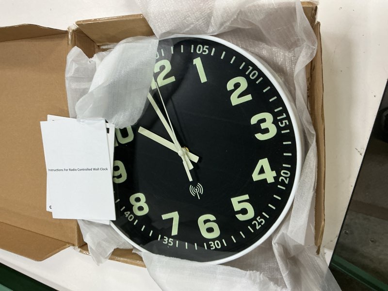 Condition photo showing Good Condition for atomic clock with glow in the dark - analog sets automatically battery operated easy to read 12" luminous numerals lighted home decor wallclock digital for bedroom bathroom living room