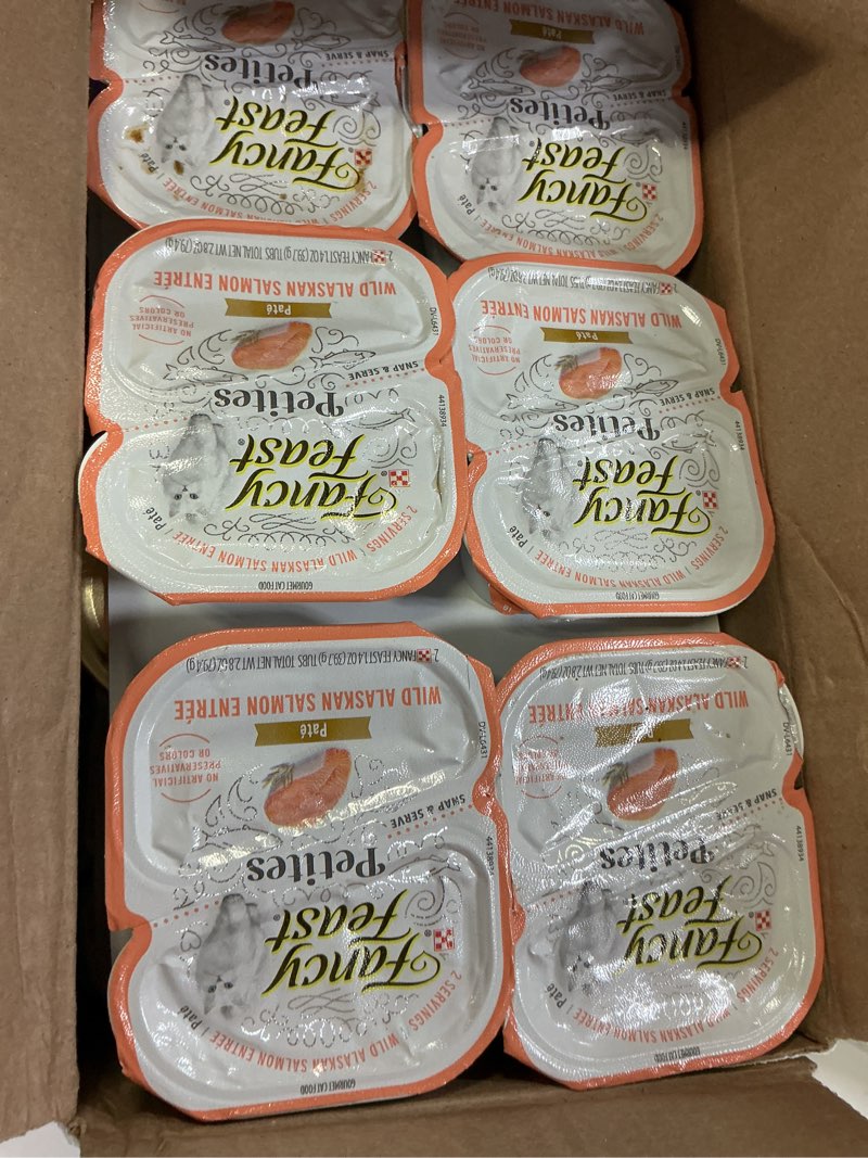 Condition photo showing Good Condition for fancy feast petites pate collection gourmet chicken, salmon, seafood and fish flavor wet cat food variety pack - 2.8oz/24ct