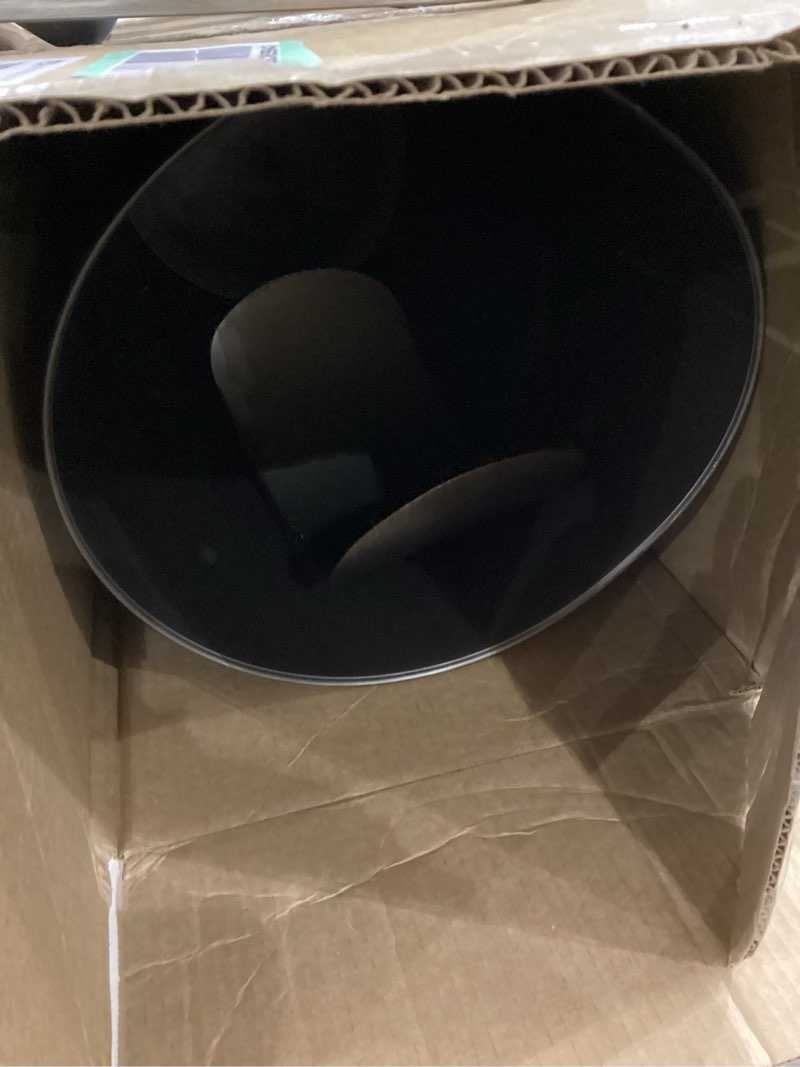 Condition photo showing Good Condition for Trash can