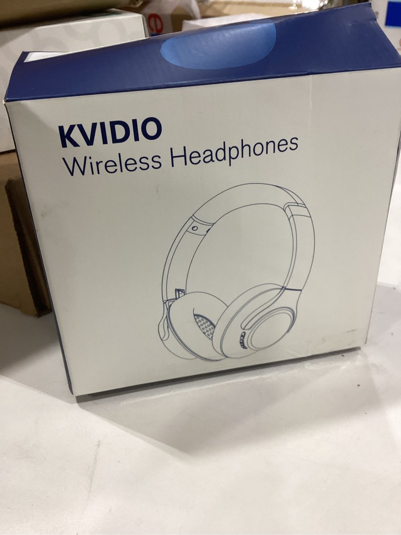 Condition photo showing Good Condition for wireless headphones