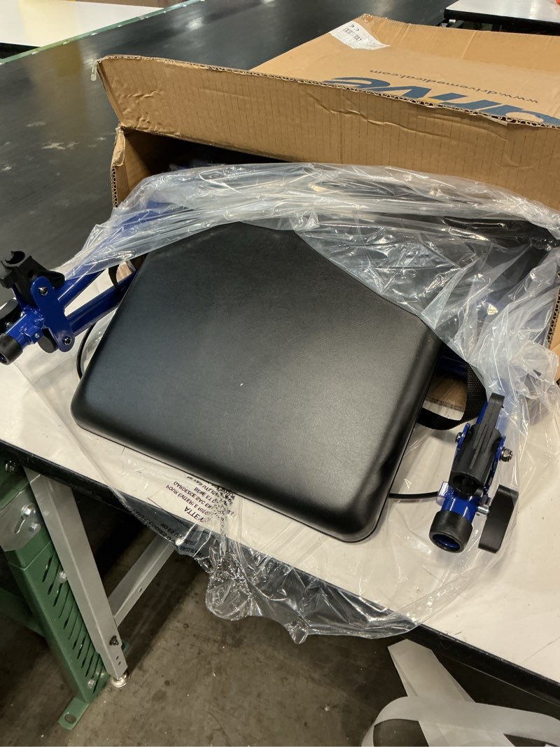 Condition photo showing Good Condition for rollator,6in4whl.alum.paddedst,blue,1/cs