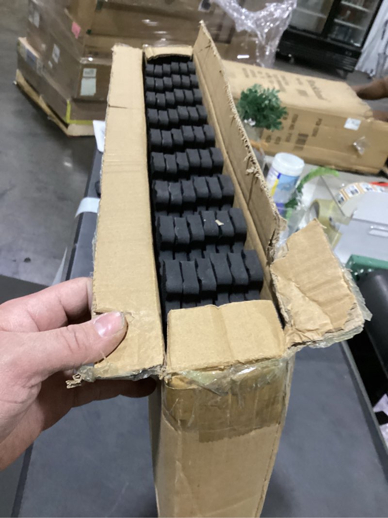 Condition photo showing Good Condition for cap pack of puzzle mats - diamond pattern