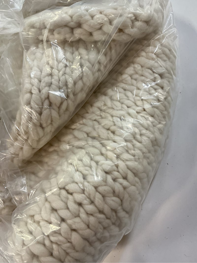 Condition photo showing Good Condition for chunky hand knit wool throw, 50x60, ivory