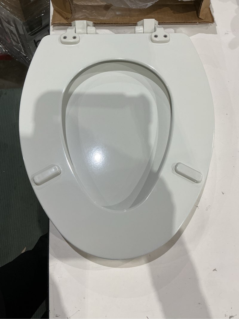 Condition photo showing Good Condition for mayfair linden slow close toilet seat, non slip heavy duty wood, easy install, elongated, white