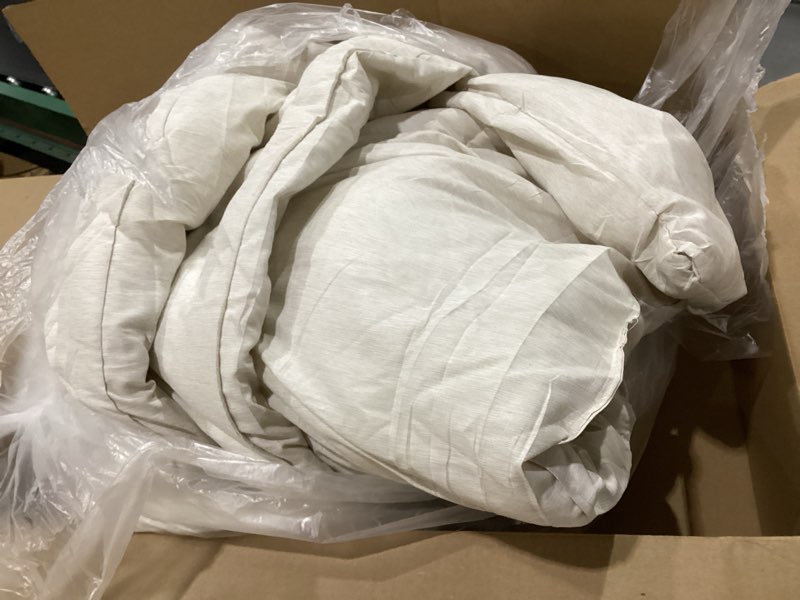 Condition photo showing Good Condition for Bedsure King Comforter Set, Beige Soft Prewashed Bedding for All Seasons, 3 Pieces GentleSoft™ Bed Set, 1 Lightweight Comforter (104\"x90\") and 2 Pillowcases (20\"x36\") King(104\"x90\") 01 - Beige, SIMILAR TO STOCK PHOTO COMFORTER ONLY
