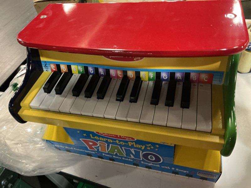 Condition photo showing Good Condition for melissa & doug learn to play piano wooden 25 keys toddler instrument 13×10×12.5"