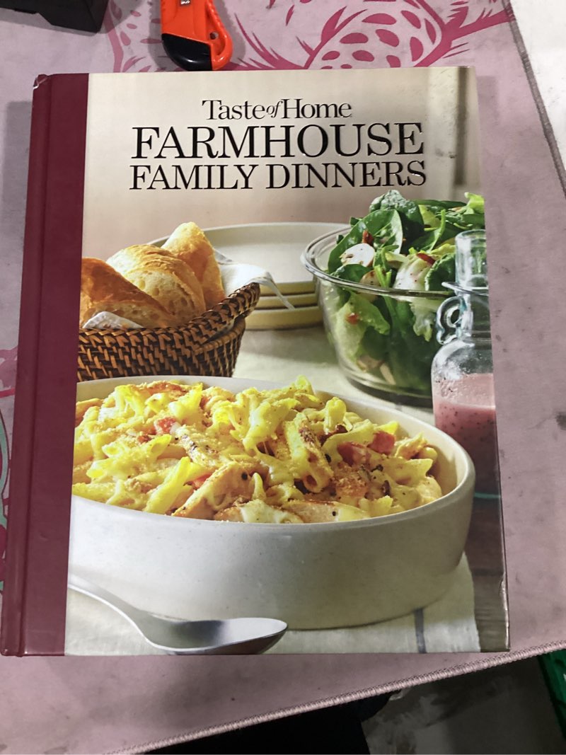 Condition photo showing Good Condition for toh farmhouse family dinners