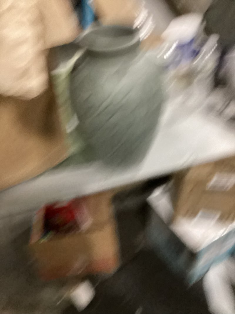 Condition photo showing Good Condition for Red Barrel Studio Macaire Small Green Vase