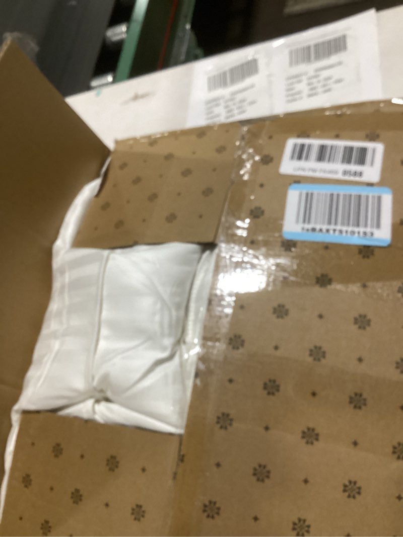 Condition photo showing New/Like New for Beckham Hotel Collection Bed Pillows Standard/Queen Size Set of 2 - Original Soft Down Alternative Pillow for Sleeping - Soft Support for Back, Stomach or Side Sleepers Queen / Standard White