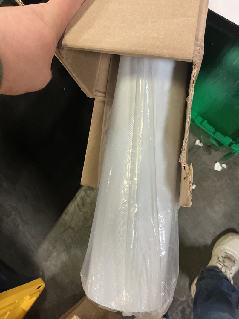 Condition photo showing Good Condition for VIVOSUN 6 Mil Mylar Film Roll, 4 ft. x 50 ft. Diamond Film Foil Roll, Heavy-Duty Reflective Film for Grow Tent, Warm House, and Grow Room (50 ft.)