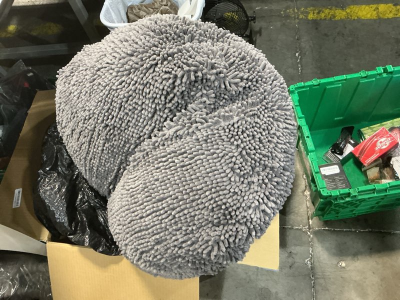 https://lotting-media.assets.bidfta.com/lotting_b143b983-ffa1-4833-a02e-4a56ccd198a9