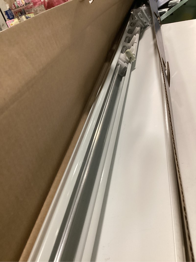 Condition photo showing Good Condition for LEVOLOR VERTICAL HEADRAIL 78