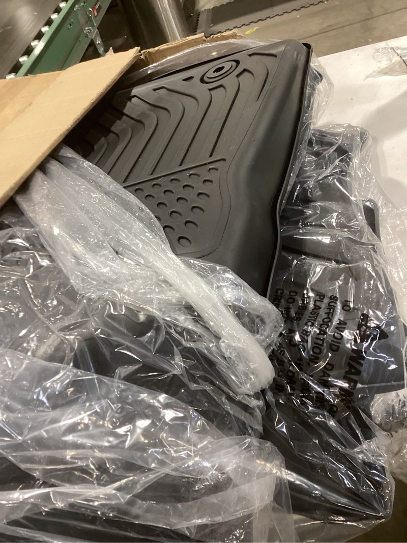 Condition photo showing Good Condition for Floor Mats & Cargo Liner for Nissan Murano 2024 2023 2022 2021 2020 2019 2018 2017.5 All Weather Protection TPE Heavy Duty Non-Slip Automotive Floor Liners Set Accessories, Black 5) For Murano 2017.5-2024 Set