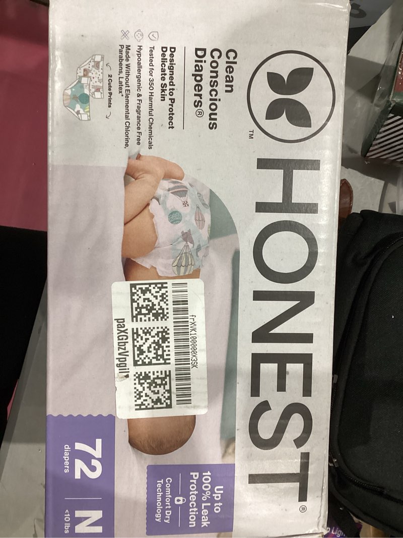 Condition photo showing New/Like New for The Honest Company Comfort Dry Disposable Diapers for Sensitive Skin, Hypoallergenic, Above It All + All The Alpacas, Club Box Size Newborn 72 Count Newborn (72 Count) Above It All + All the Alpacas