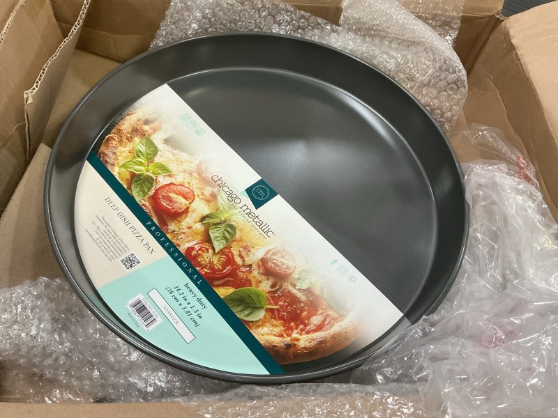 Condition photo showing Good Condition for Chicago Metallic 14-Inch Deep Dish Pizza Pan, Nonstick Carbon Steel Bakeware for Chicago-Style Pizza, Cookie Cakes, Thick Crust Pizzas, and More