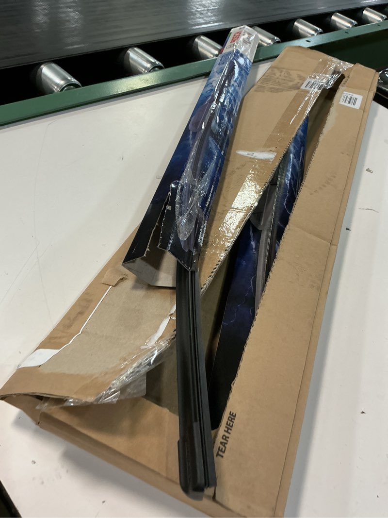 Condition photo showing Good Condition for bosch 22a22b icon beam wiper blades - driver and passenger side - set of 2 blades (22a & 22b) front (22a & 22b) icon combo pack (front)