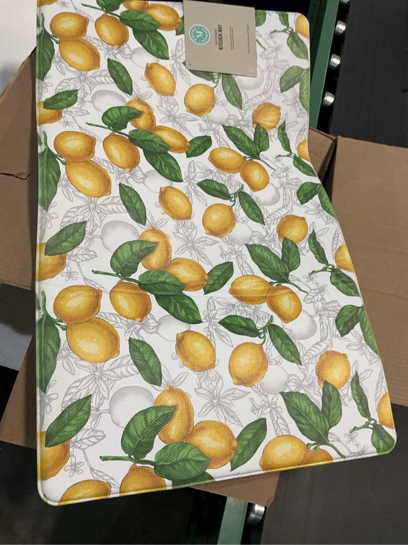 Condition photo showing Good Condition for martha stewart bloomfield lots of lemons anti-fatigue kitchen mat, white/yellow, 18"x30" white/yellow 30"l x 18"w x 0.4"th