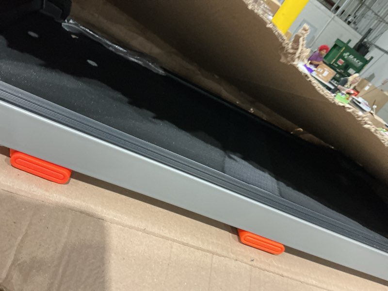 Condition photo showing Good Condition for 48 in. l x 4 in. w x 49 in. d heavy duty extra-large adjustable tv box and picture moving box