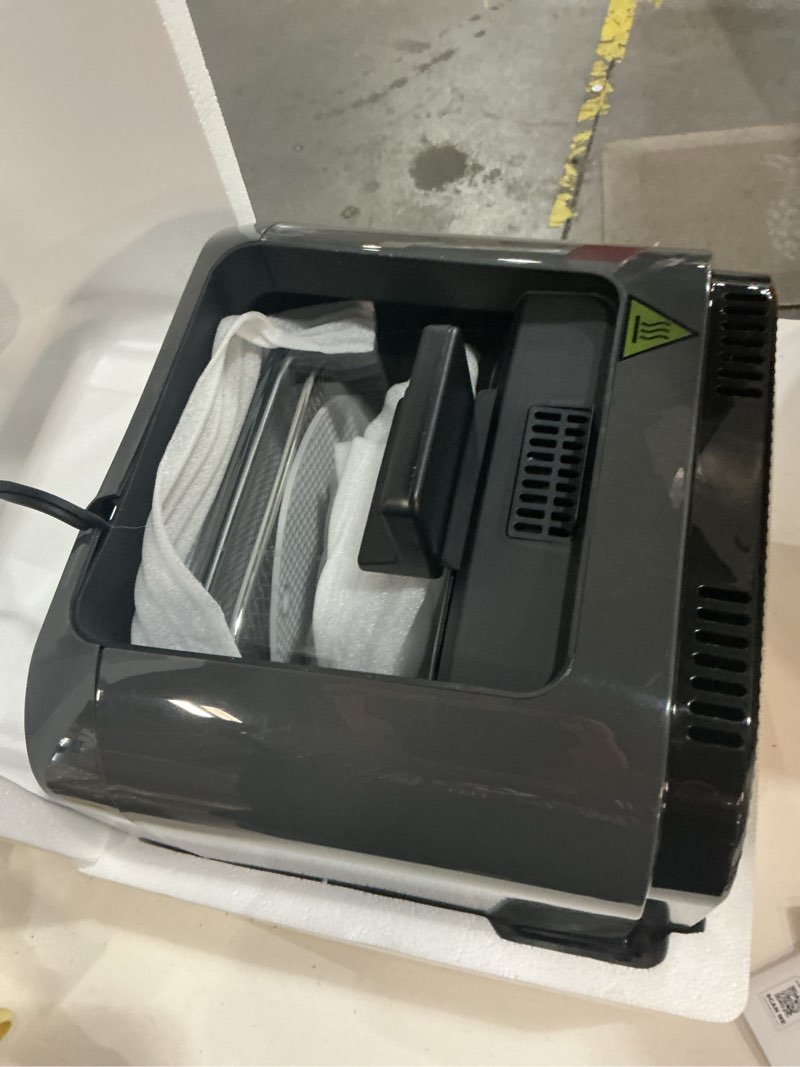 Condition photo showing New/Like New for nutrichef 5.8 quart air fryer | glass airfryer with 8-in-1 digital presets | stainless steel fryer design | glass fry bowl with flip-up safety shield | compact air-fryer for even cooking | black