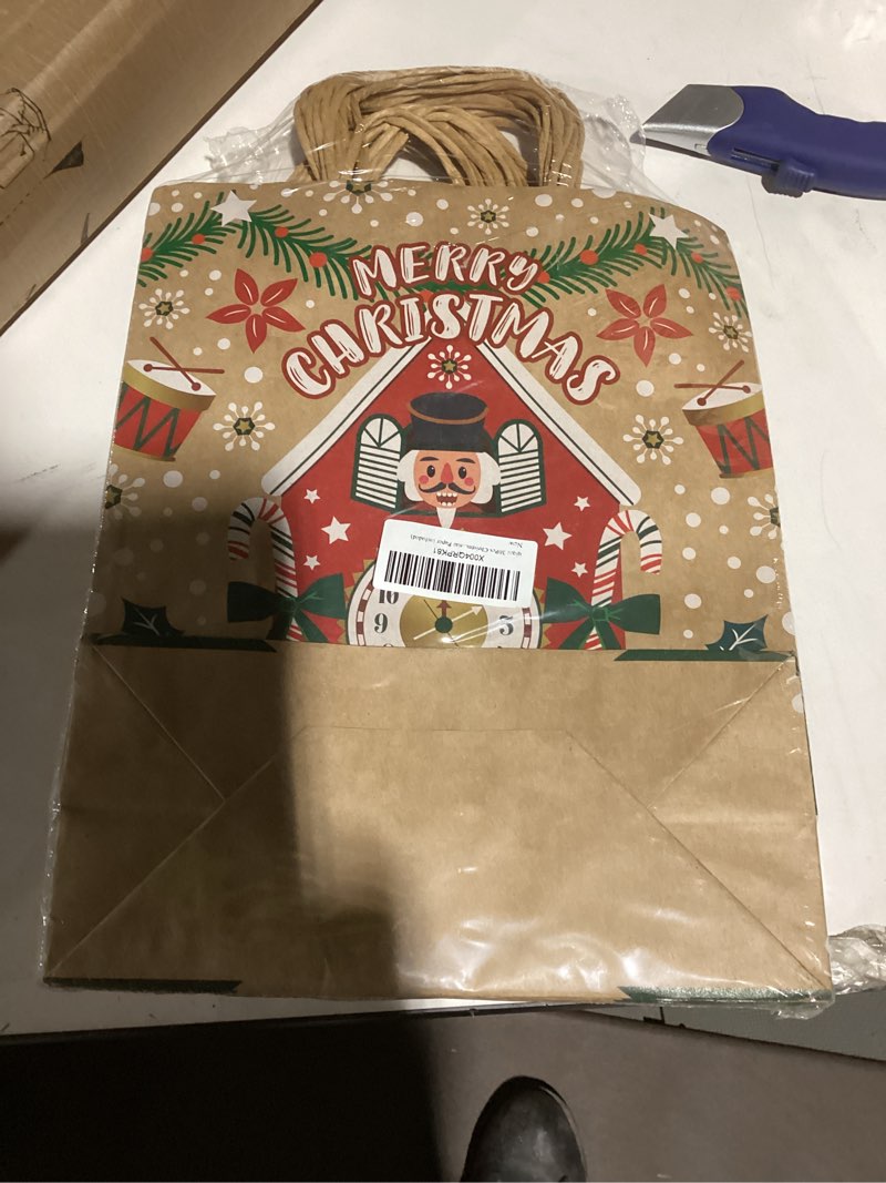 Condition photo showing New/Like New for qiqee Christmas Gift Bags with Handles 30Pcs Assorted Sizes Xmas Kraft Paper Bags(Variety Large-10.2''×13''× 5.5'', Medium-8.7''×10.6''×4.3'', Small-6.3''×8.7''×3.1''/ 30Pcs Tissue Paper included) Christmas Cottage 1 Count (Pack of 30)
